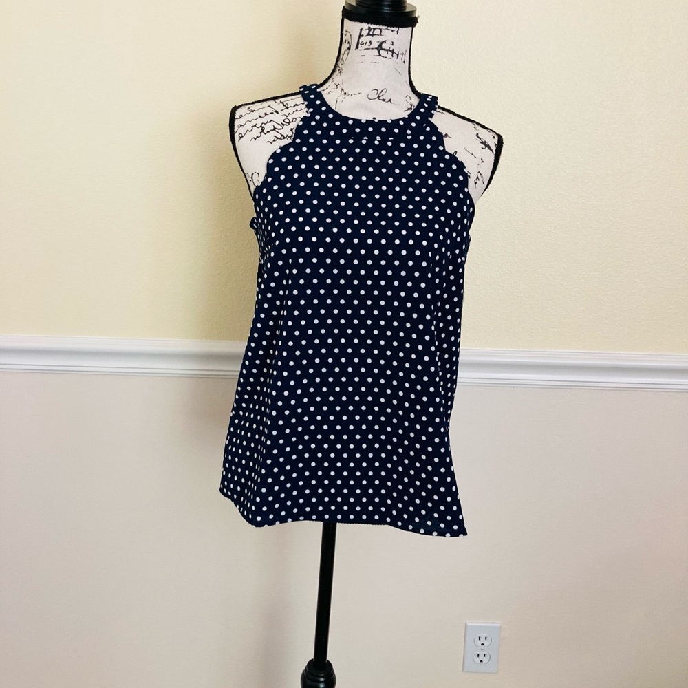 NWT MONTEAU BLUE POLKA DOT TOP